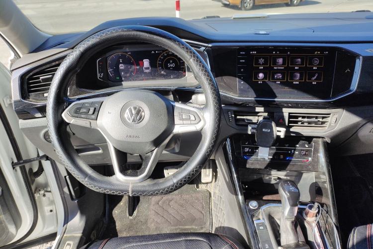 Used Volkswagen Tayron X 2020 330TSI Two-Wheel Drive Luxury Smart Connectivity Version