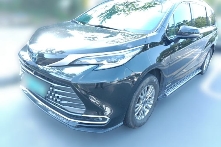 Used Toyota SIENNA 2023 2.5L Hybrid Luxury Edition