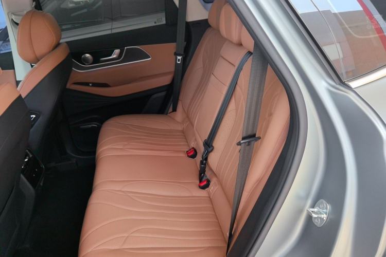 Used Chery Tiggo 8 L 2024 2.0T Two-Wheel Drive Prestige Version 5 Seats