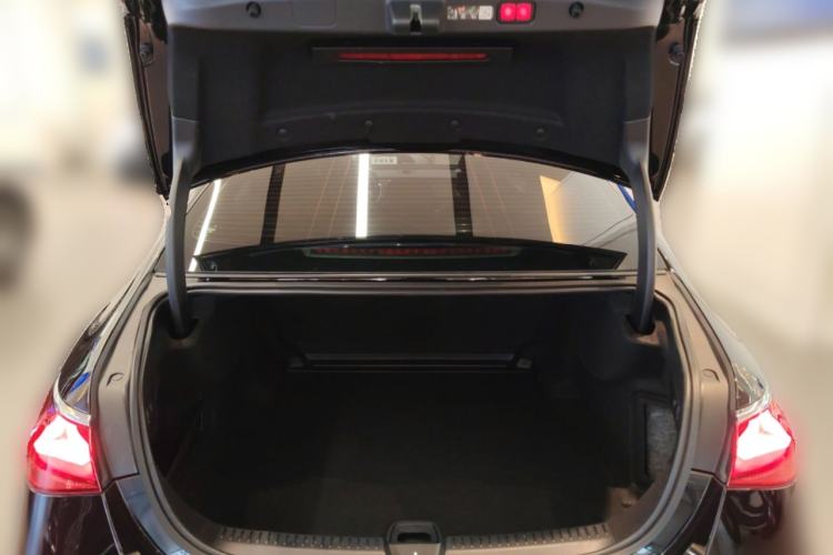 Used Mercedes-Benz E-Class 2024 E 300 L Luxury Model Trunk