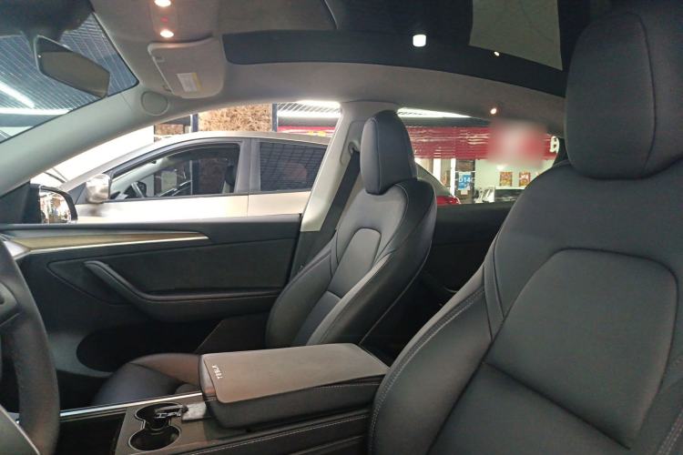 Used Tesla Model Y 2022 Rear-Wheel-Drive Version Headliner