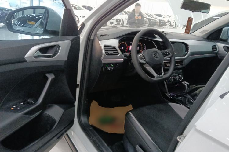 Used Volkswagen Tacqua 2023 200TSI DSG Joy-Connect Edition
