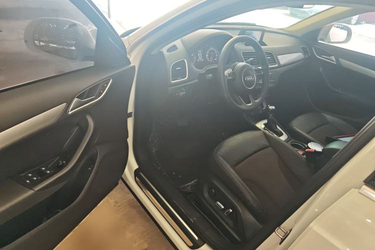 Used Audi Q3 2017 30 TFSI Fashion Model
