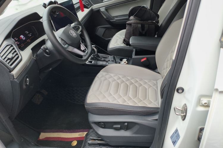 Used Volkswagen Tayron 2024 300TSI Two-Wheel-Drive Luxury Plus Advanced Version Left Front Seat