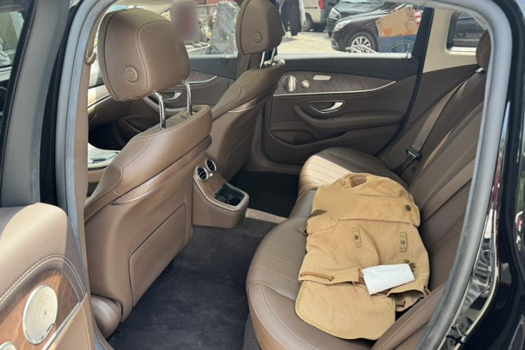 Used Mercedes-Benz E-Class 2021 Facelift E 300 L Stylish Edition Interior 3