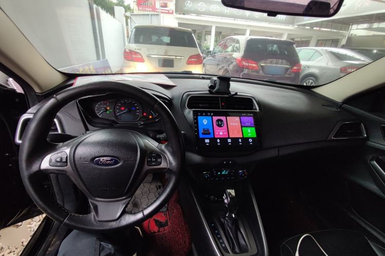 Used Ford Escort 2015 1.5L Automatic Fashion Model