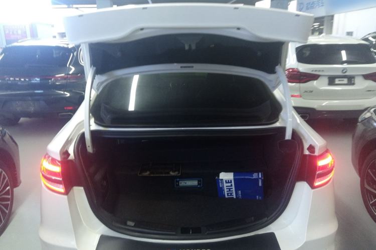 Used Ford Mondeo New Energy 2018 2.0 PHEV Smart-Controlled Fashion Edition China VI Standard
