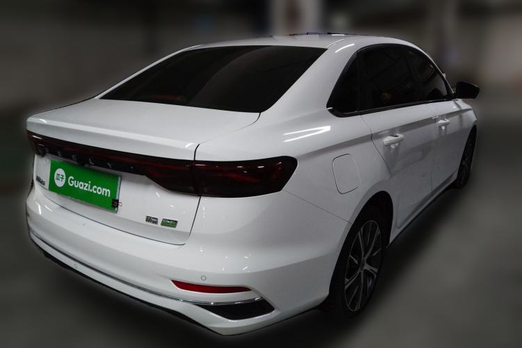 Used Geely Auto Emgrand 2024 4th Generation 1.8L DHT Pure-Ethanol Version