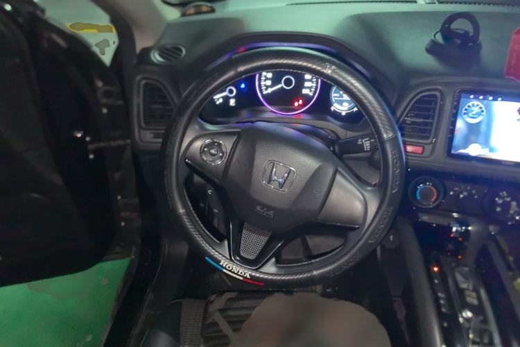 Used Honda Vezel 2017 1.8L CVT Front-Wheel Drive Pioneer Edition