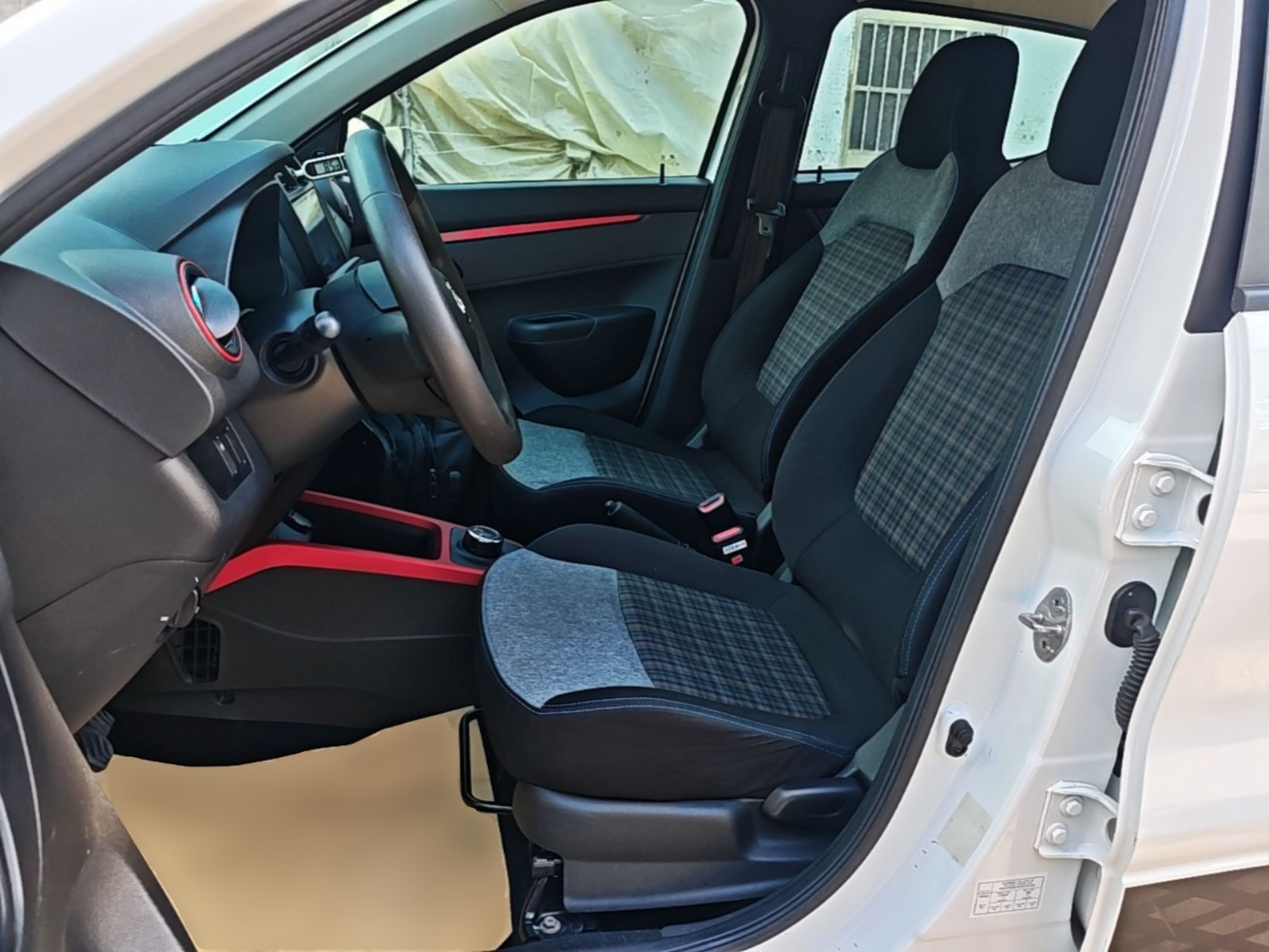 Interior delantero
