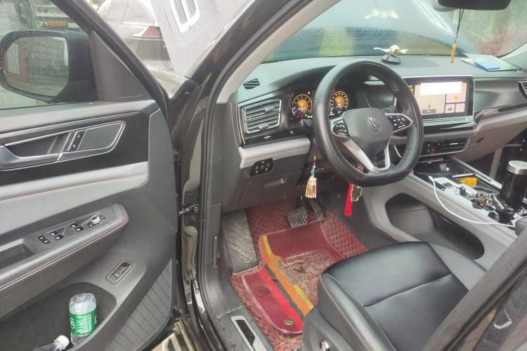 Used Volkswagen Teramont X 2022 330TSI Two-Wheel-Drive Luxury Edition
