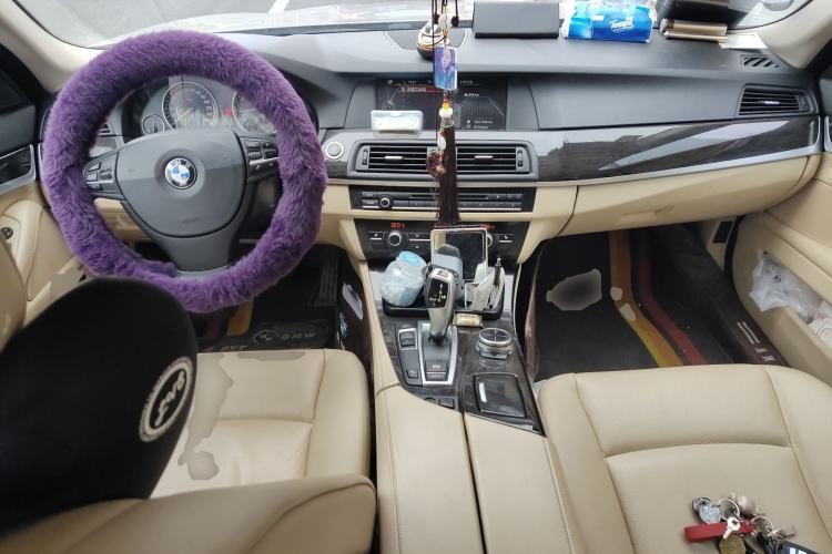 Used BMW 5 Series 2013 530Li Leading Model Center Console