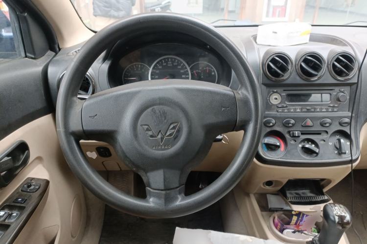 Used Wuling Hongguang 2010 1.4L Luxury Model