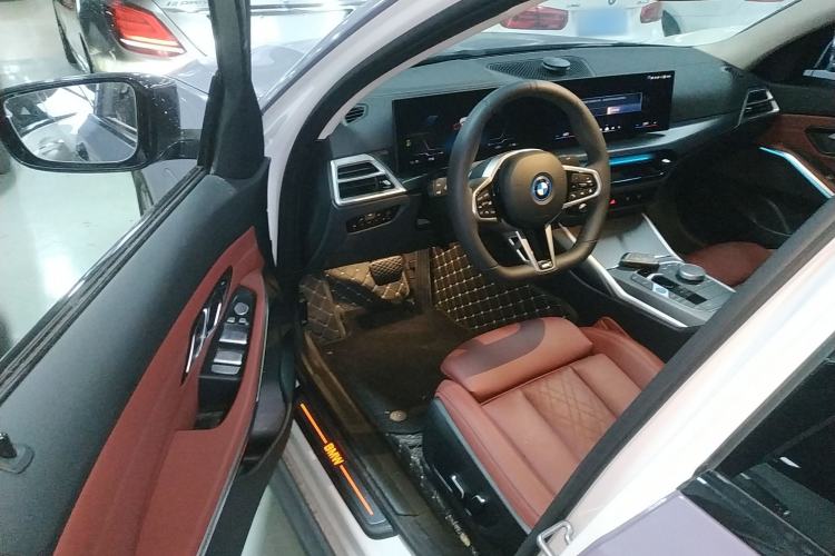 Used BMW i3 2025 eDrive 35 L