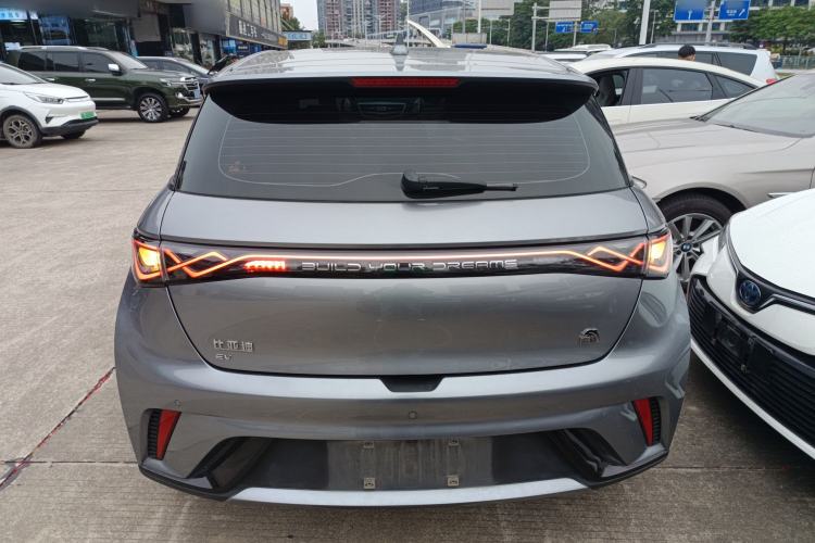 Used BYD Dolphin 2023 420 km Fashion Edition