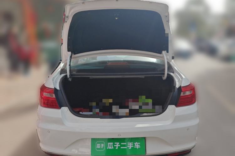 Used Geely Auto Vision 2019 Upgraded Model 1.5L Manual Luxury Version China VI Standard