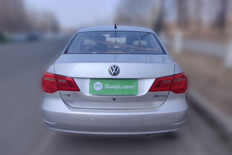 Used Volkswagen Jetta 2013 1.6L Manual Fashion Edition