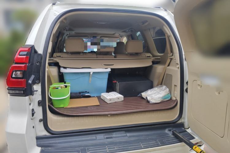 Used Toyota Prado 2018 3.5L Automatic TX-L with Rear-Mounted Spare Tire