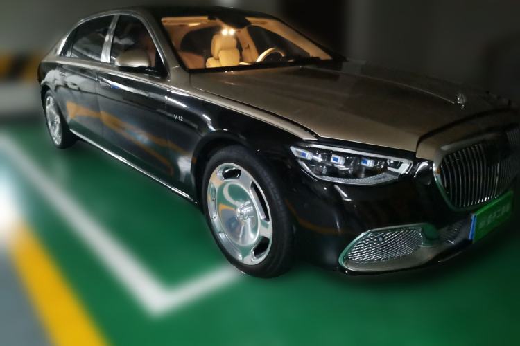 Used Mercedes-Benz Maybach S-Class 2022 S 680 4MATIC Front Right 45 Deg