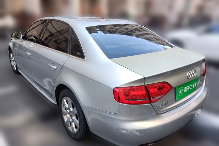 Used Audi A4L 2012 2.0 TFSI automatic standard version