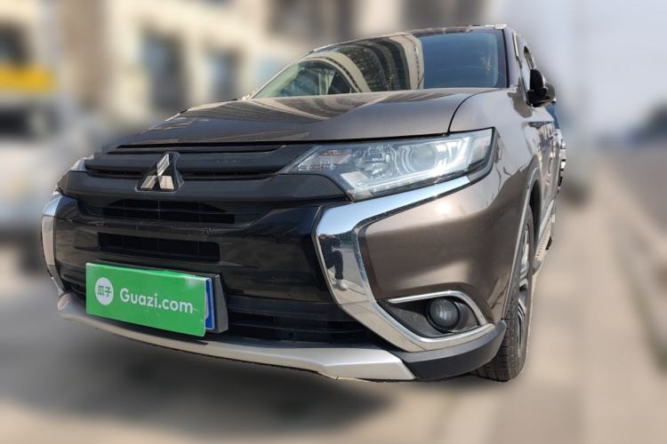Used Mitsubishi Outlander 2018 2.0L Two-Wheel Drive Glory Edition 5 Seats