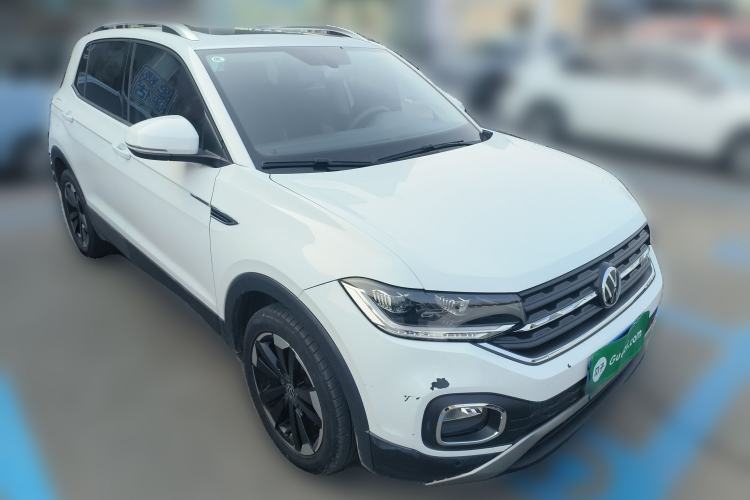 Used Volkswagen Tacqua 2023 200TSI DSG Joy-Connect Edition Front Right 45 Deg