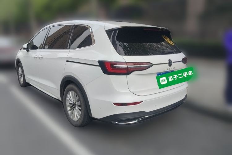 Used Volkswagen Viloran 2020 330TSI Business Edition Rear Left 45 Deg