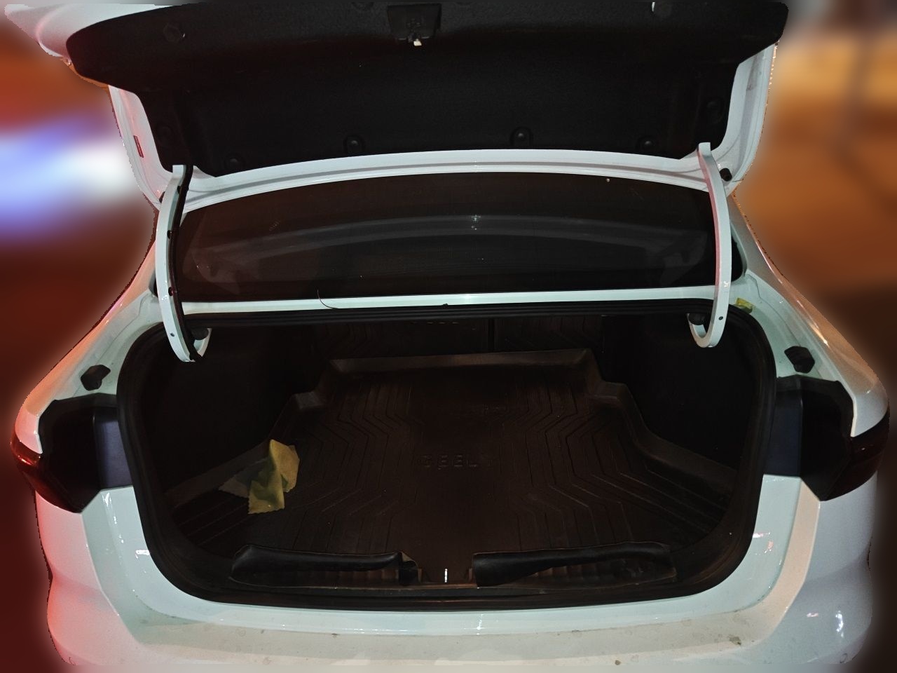 Geely Auto Emgrand 2025 4th Generation 1.5L CVT Luxury Version — снимка 19