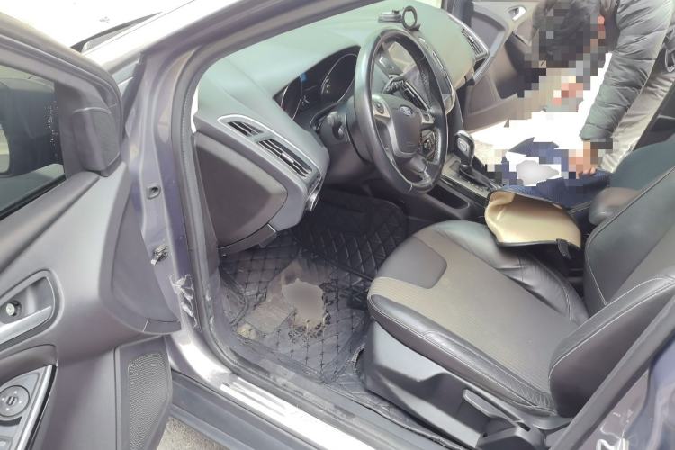 Used Ford Focus 2012 Sedan 1.6L Automatic Fashion Edition