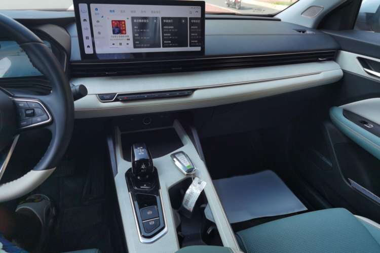 Used Geely Auto Emgrand L HiP 2022 1.5TD-DHT Pro 100KM Super Rui
