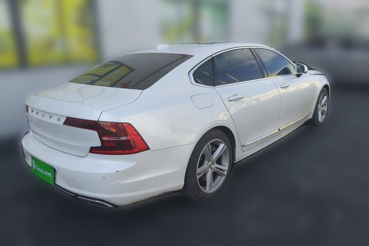 Used Volvo S90 2019 T5 Zhiyi Edition Rear Right 45 Deg
