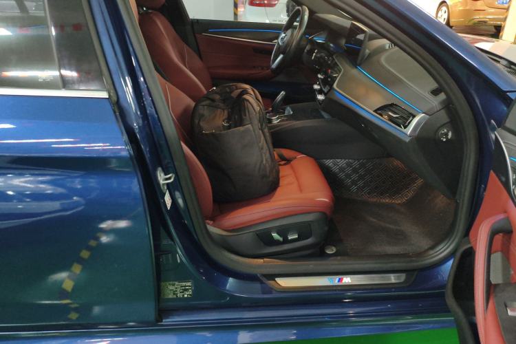 Used BMW 5 Series New Energy 2021 535Le M Sport Package Right Front Seat