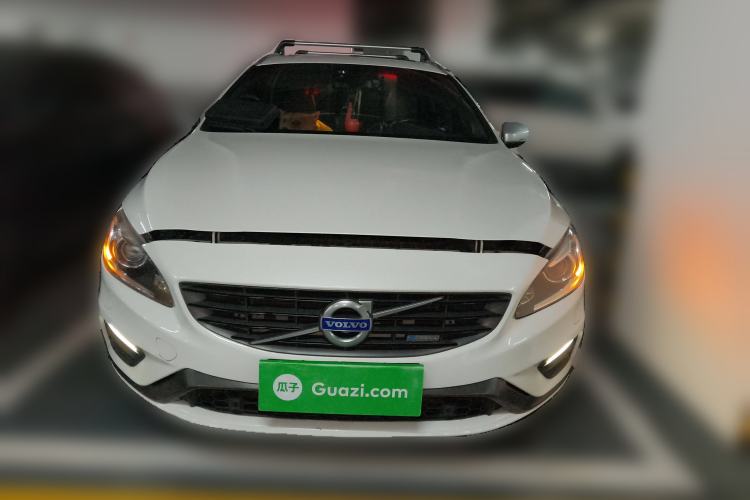 Used Volvo V60 2015 T5 Zhiyi Personalized Sport Edition Front