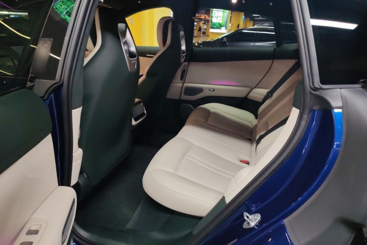 Used Xiaomi Auto YU7 2025 Ultra-Long Range High-Performance All-Wheel-Drive Max Edition
