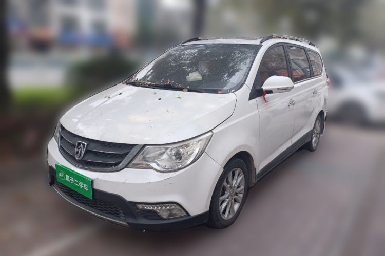 Used Baojun 730 2014 1.5L manual luxury trim 7 seats