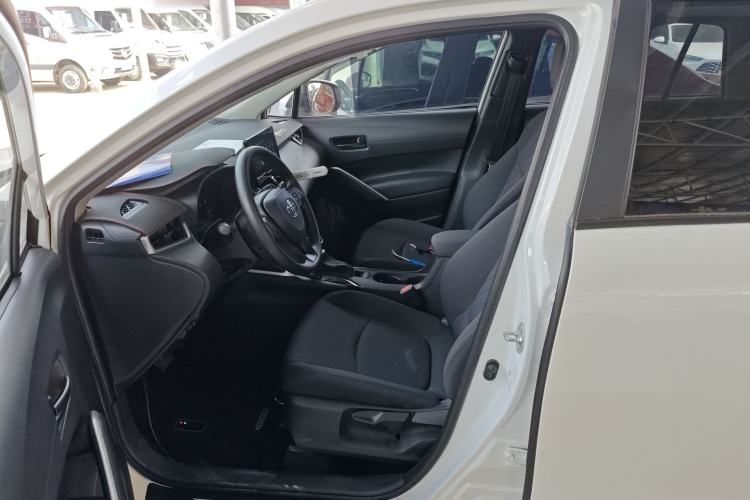 Used Toyota Corolla Cross 2024 2.0L Smart Electric Hybrid Dual-Engine Pioneer Edition
