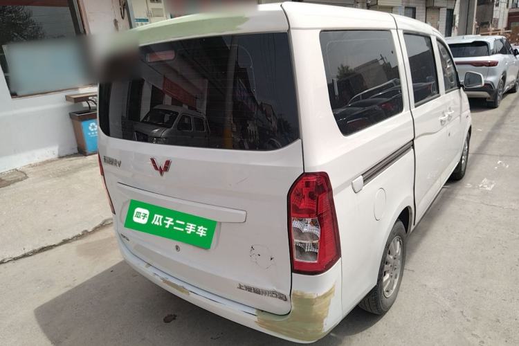 Used Wuling Rongguang V 2018 1.5L Standard Version
