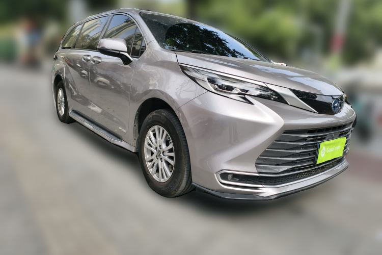 Used Toyota SIENNA 2021 2.5L Hybrid Premium Edition