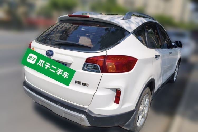 Used Bestune X80 2013 2.0L manual luxury version
