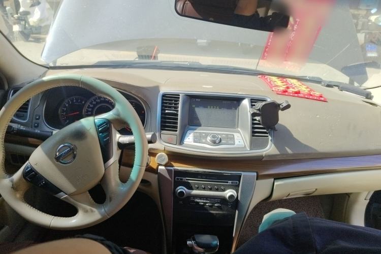 Used Nissan Teana 2011 Duke 2.5L XV Luxury Edition Center Console