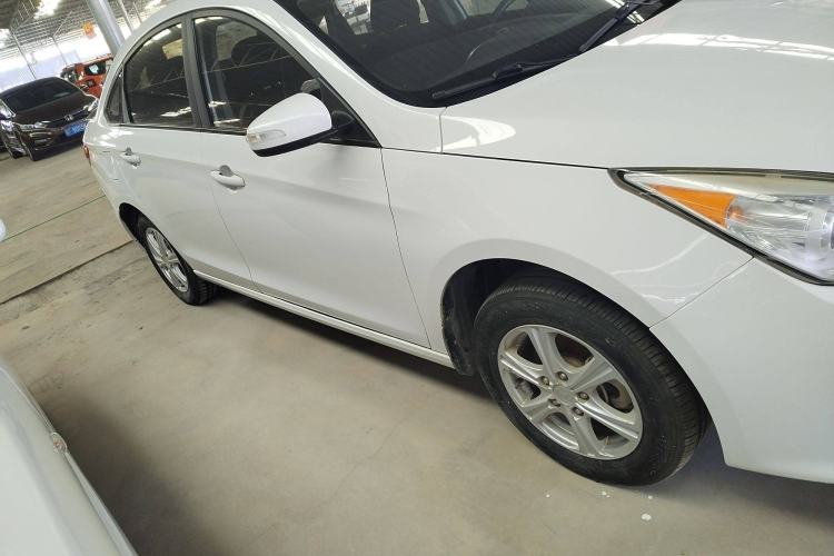 Used FORTHING Joyear S50 2014 1.5L Manual Luxury Model
