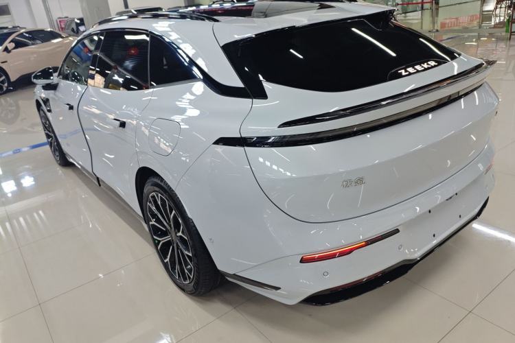 Used Zeekr 007GT 2025 Long-Range Rear-Wheel Drive Intelligent Driving Version 100 kWh
