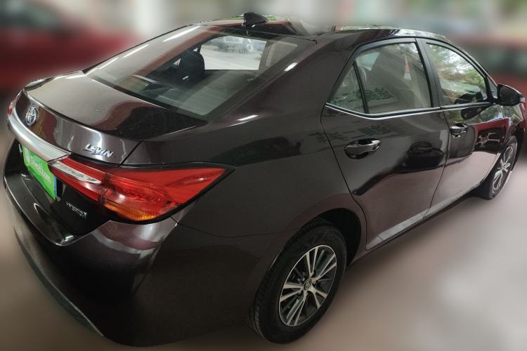 Used Toyota Levin 2017 Revised Dual-Engine 1.8H GS E-CVT Elite Sunroof Version China V Standard