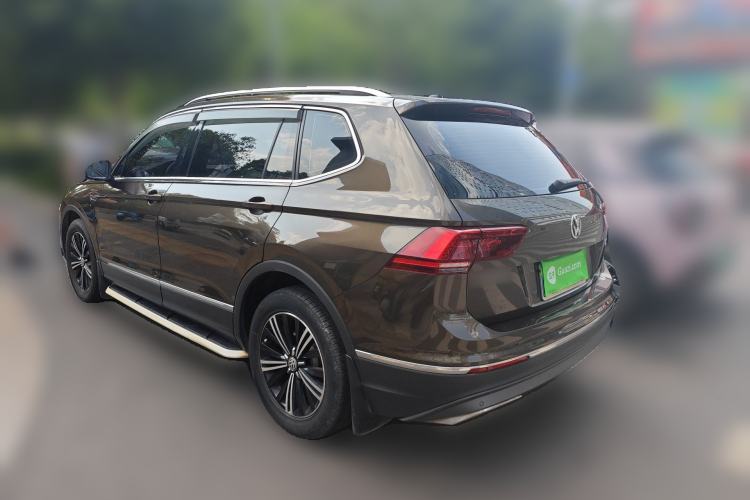 Used Volkswagen Tiguan L 2018 380TSI Automatic All-Wheel Drive Luxury Edition
