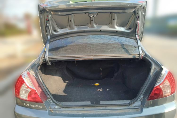 Used Mitsubishi LANCER 2010 Excellence Edition 1.6L Manual Comfort Model
