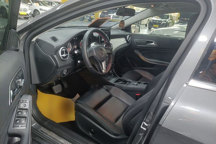 Used Mercedes-Benz GLA 2016 GLA 200 Fashion Model