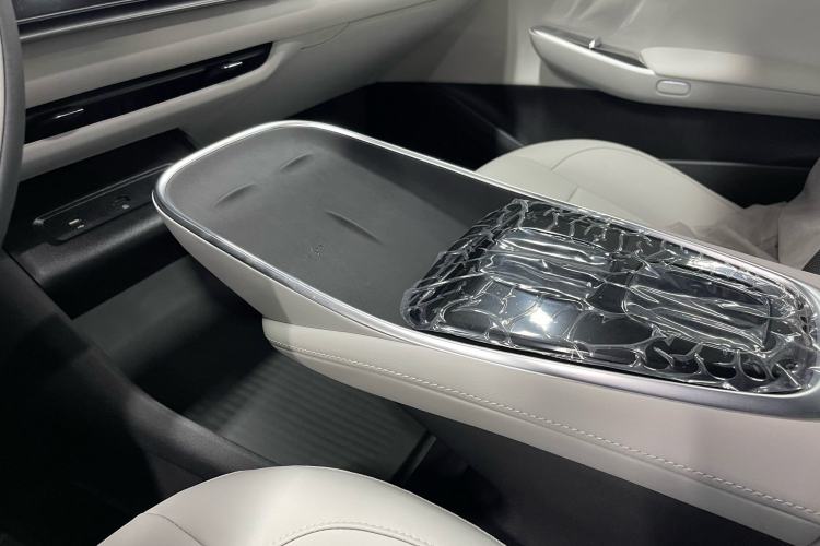 Used CHANGAN NEVO A07 2025 Blue Whale Range-Extending Model 140 Elite Version Interior 11