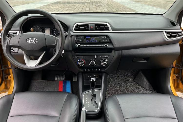 Used Hyundai Verna (older generation) 2017 1.4L Automatic YueXiang Edition China V-standard Audio And AC Panel