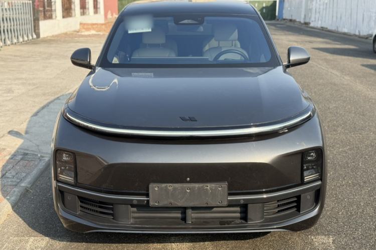 Used Li Auto L8 2023 Pro Model
