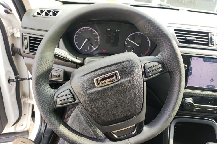 Used Qoros 5 2018 Revised Version 1.6T Automatic Leading Edition Steering Wheel